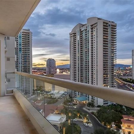 Stunning Four Bedroom Fully Professionally Remodeled Apartment Las Vegas Exterior foto