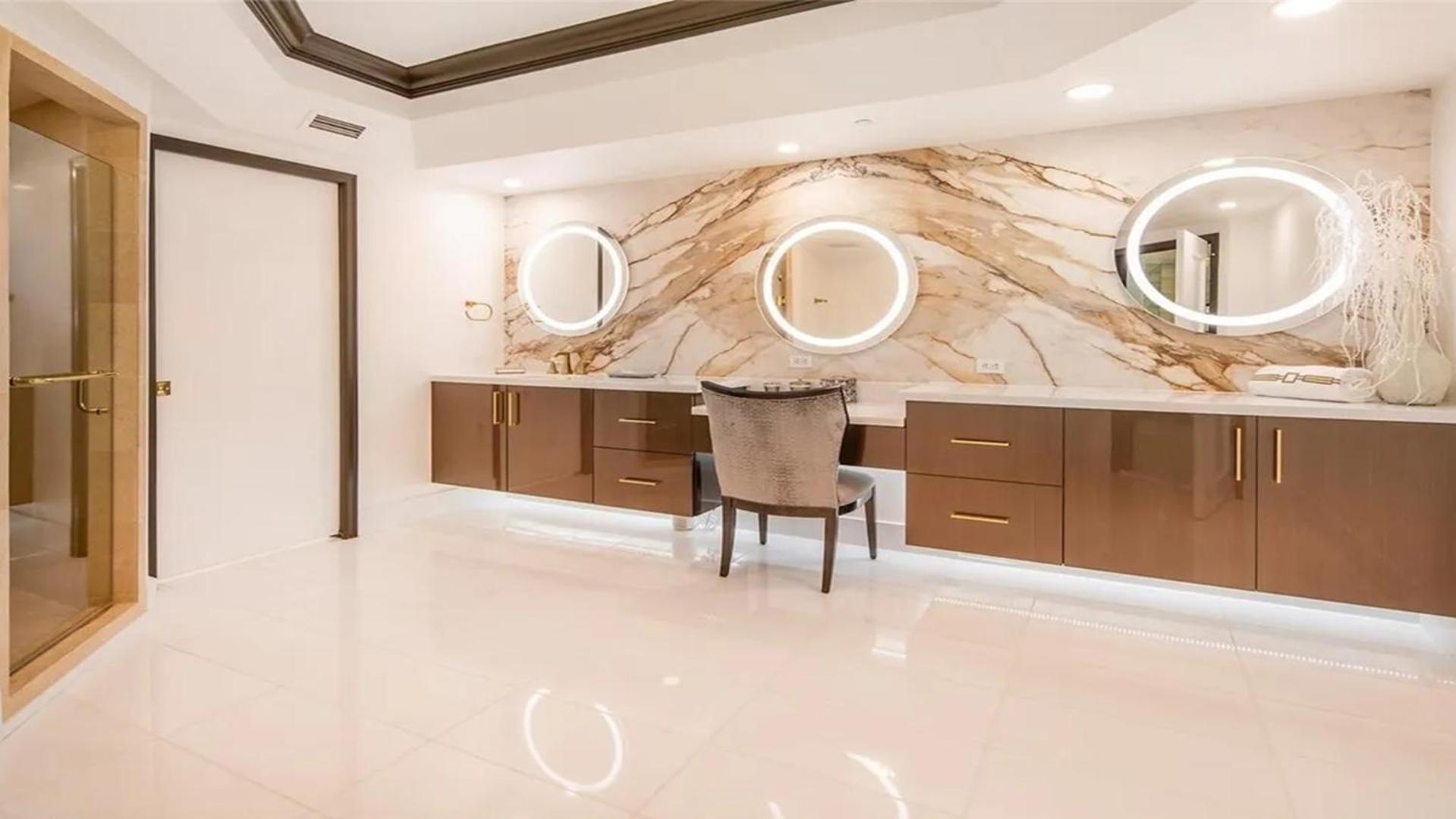 Stunning Four Bedroom Fully Professionally Remodeled Apartment Las Vegas Exterior foto