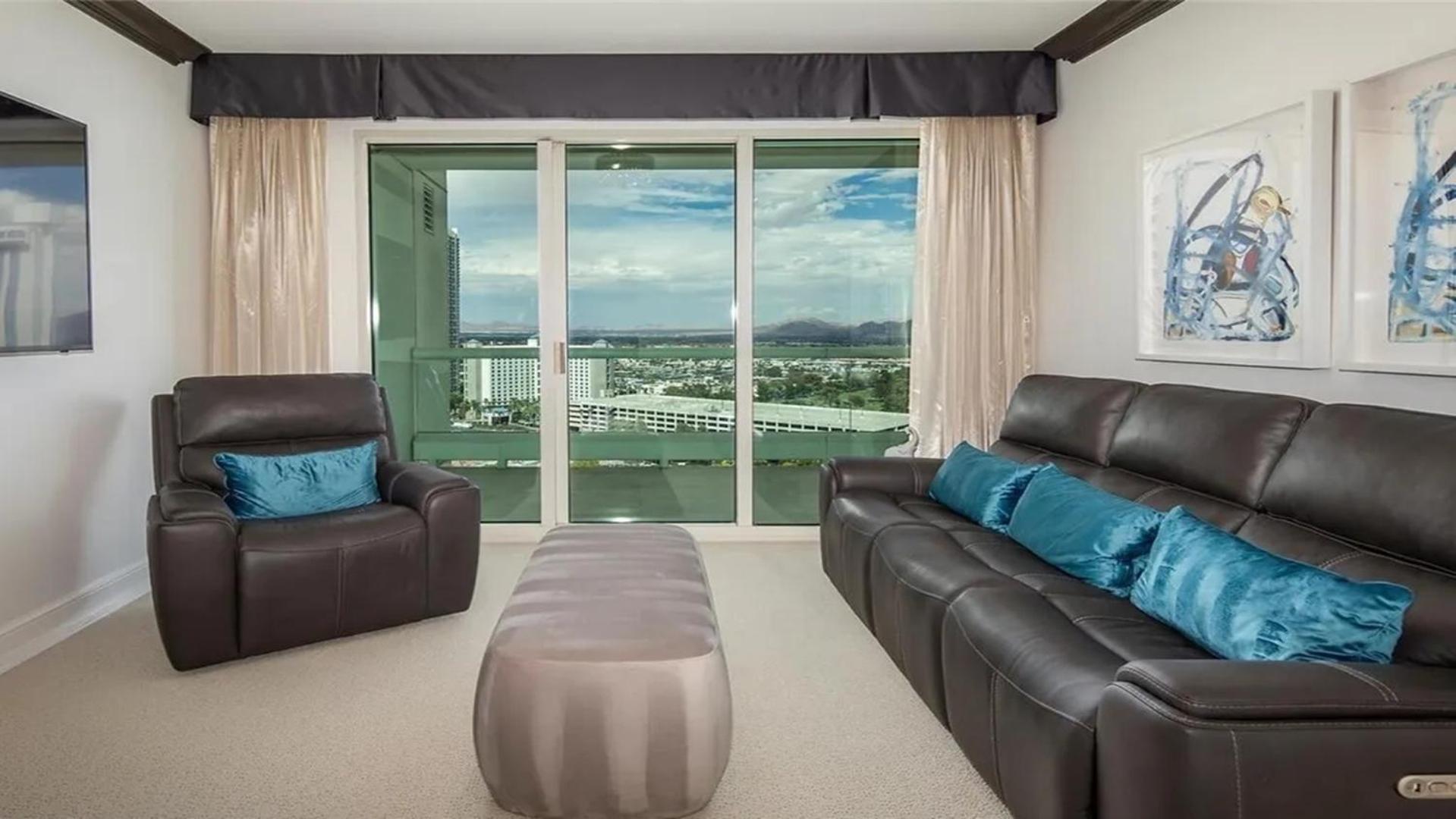 Stunning Four Bedroom Fully Professionally Remodeled Apartment Las Vegas Exterior foto