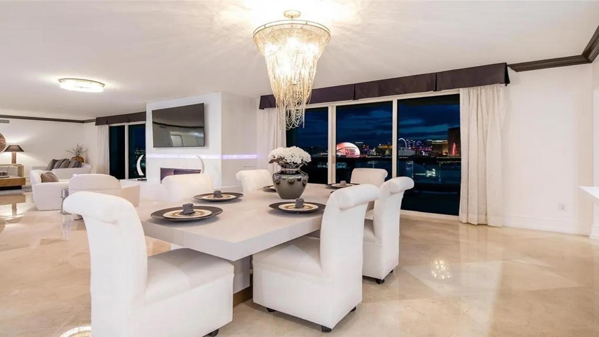 Stunning Four Bedroom Fully Professionally Remodeled Apartment Las Vegas Exterior foto
