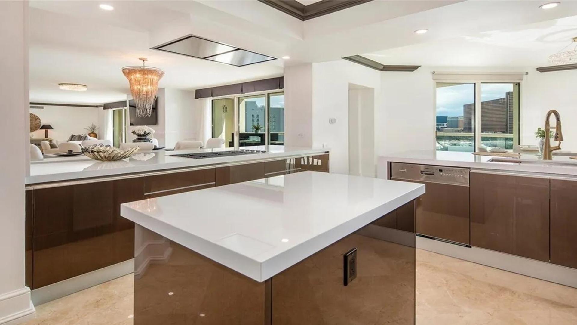 Stunning Four Bedroom Fully Professionally Remodeled Apartment Las Vegas Exterior foto