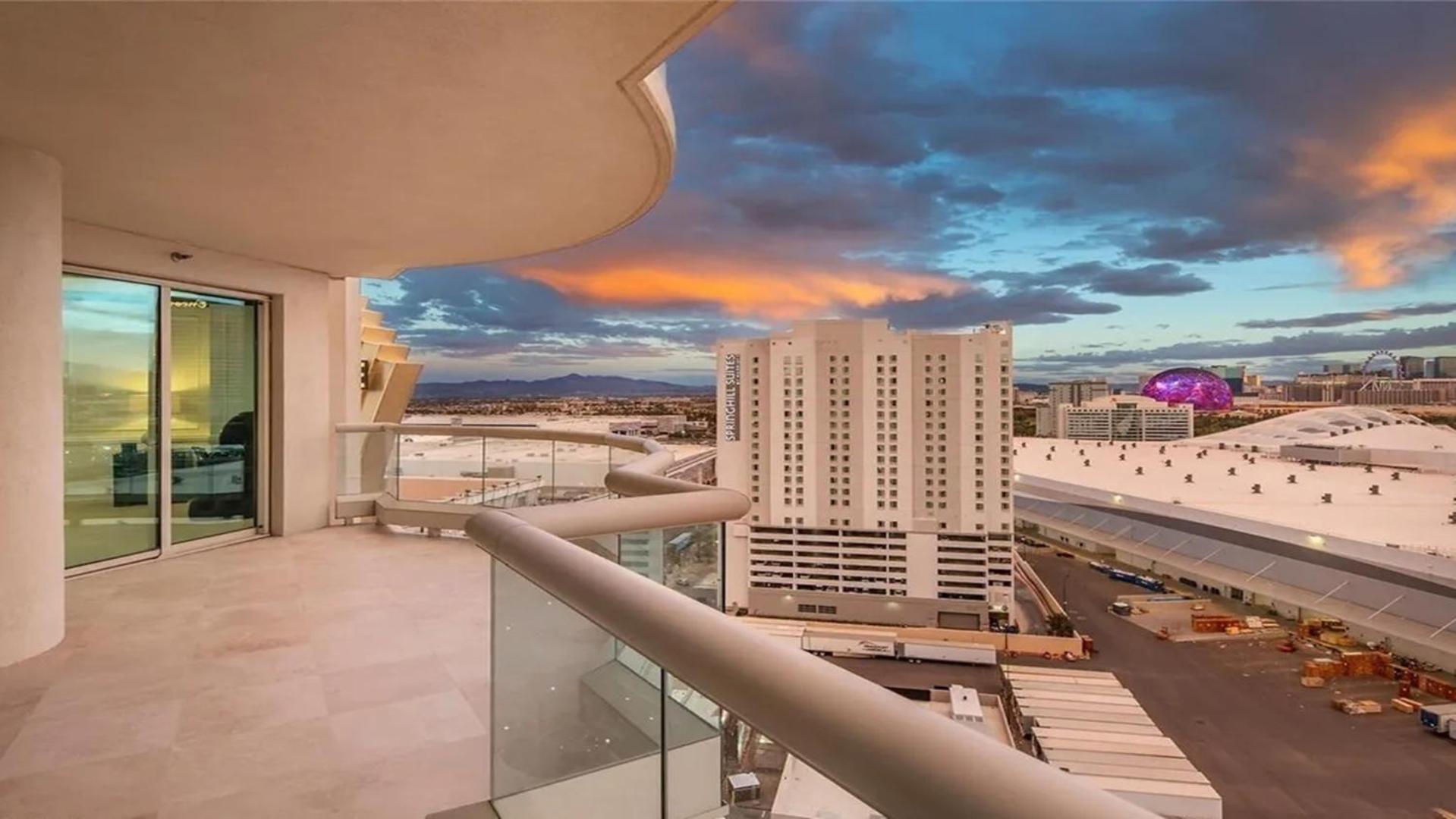 Stunning Four Bedroom Fully Professionally Remodeled Apartment Las Vegas Exterior foto