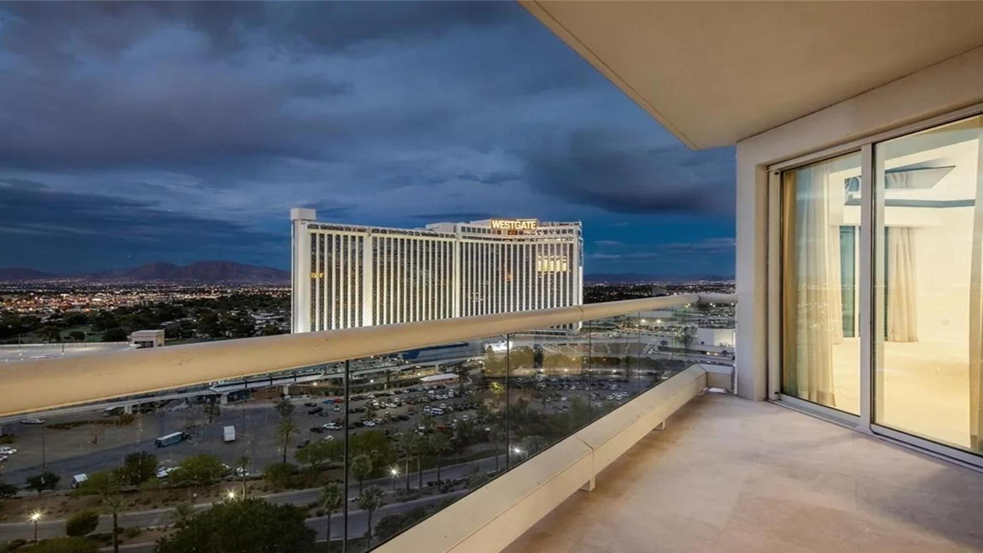 Stunning Four Bedroom Fully Professionally Remodeled Apartment Las Vegas Exterior foto